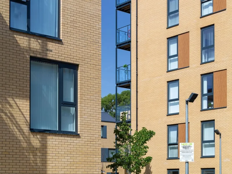 How to Prepare for the Summer Surge in Aluminium Installations