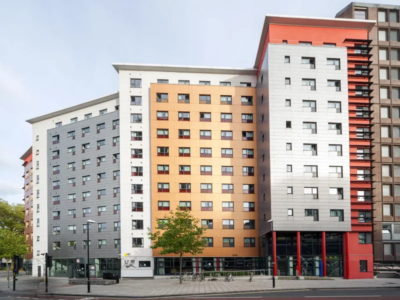 Why Local Builders Trust BDC Aluminium for Bespoke Projects