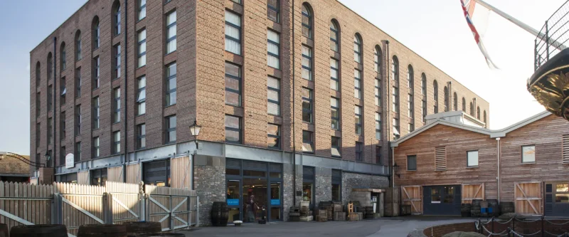 smart-smartwall-shop-fronts